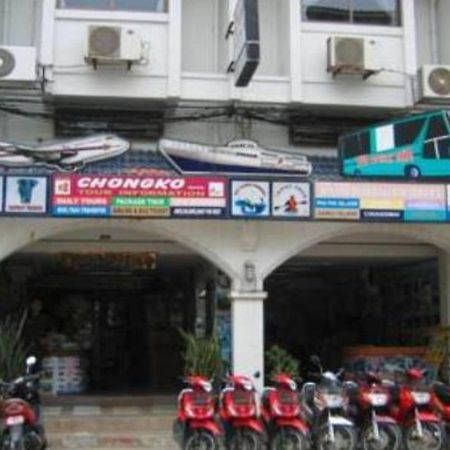 Chongko Guesthouse Patong Buitenkant foto