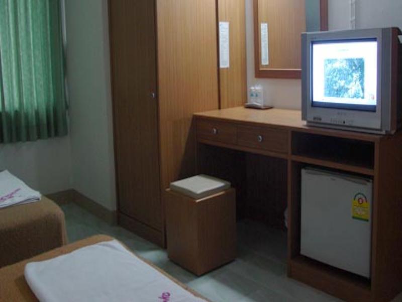 Chongko Guesthouse Patong Buitenkant foto